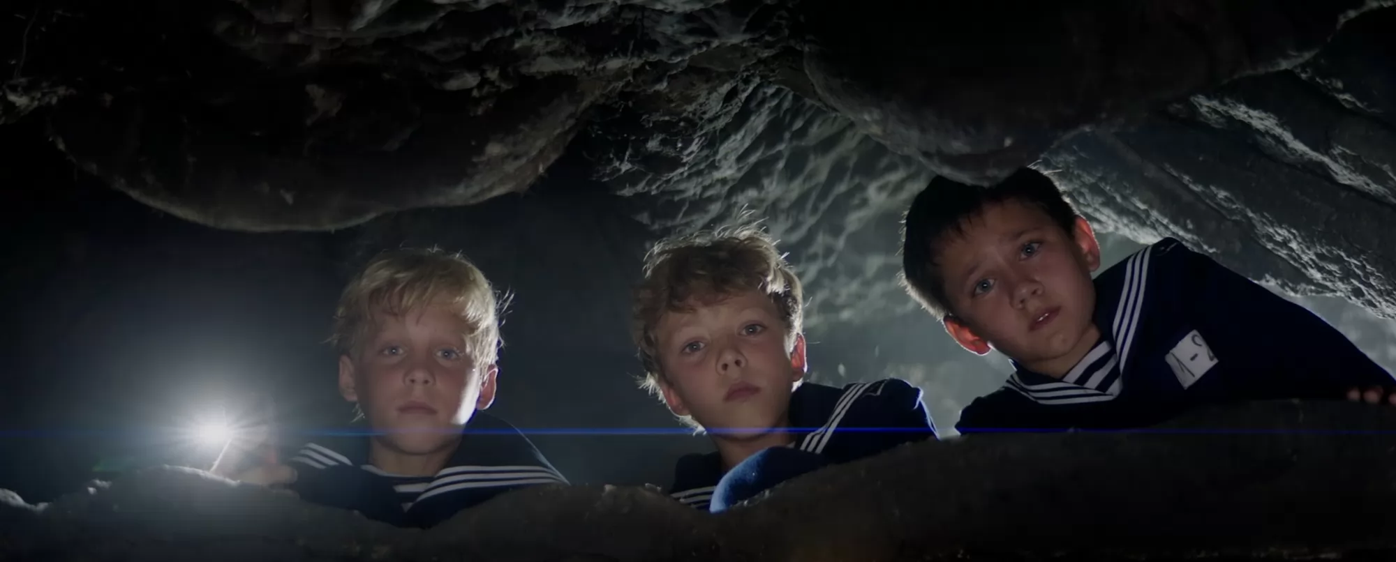 Сериал Три друга, клад и матрос Кошка (2025). Кадр N268558