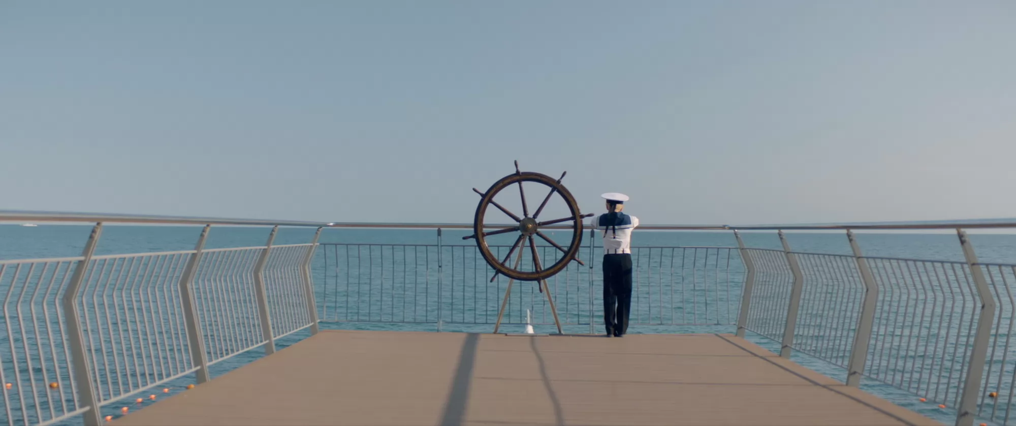 Сериал Три друга, клад и матрос Кошка (2025). Кадр N268546