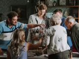 Превью кадра #261113 из сериала "Остаться друзьями"  (2025)