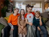 Превью кадра #262902 из сериала "Одни дома"  (2025)