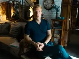 Превью кадра #264795 из сериала "Солнце, море, два ствола"  (2024-2025)