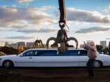 Превью кадра #265280 из сериала "Дедмобиль"  (2025)