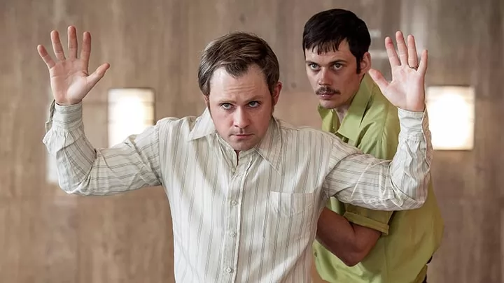 Билл Скарсгард во втором трейлере фильма Провод мертвеца