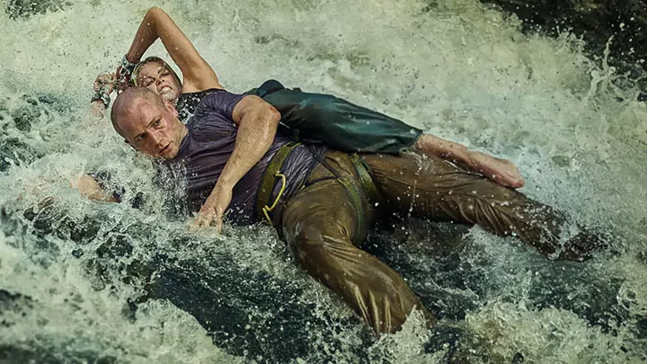 Шарлиз Терон против Тэрона Эджертона в трейлере фильма "Вершина"