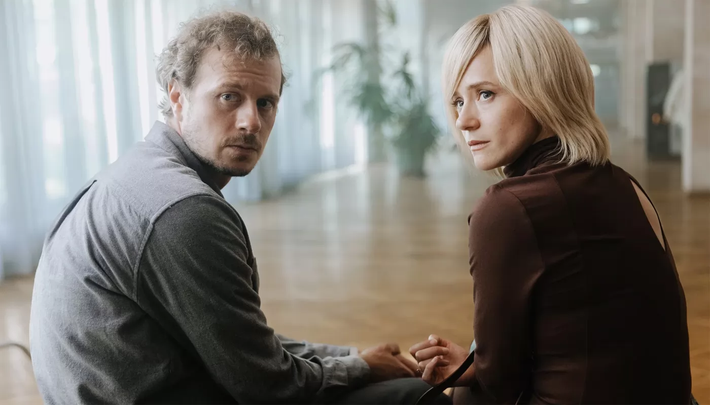 Рецензия на сериал Время Счастливых. Тонкости укрепления семейного очага