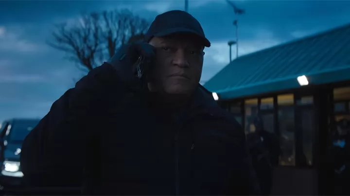 Лоуренс Фишборн снимется в новой версии Изгоняющего дьявола