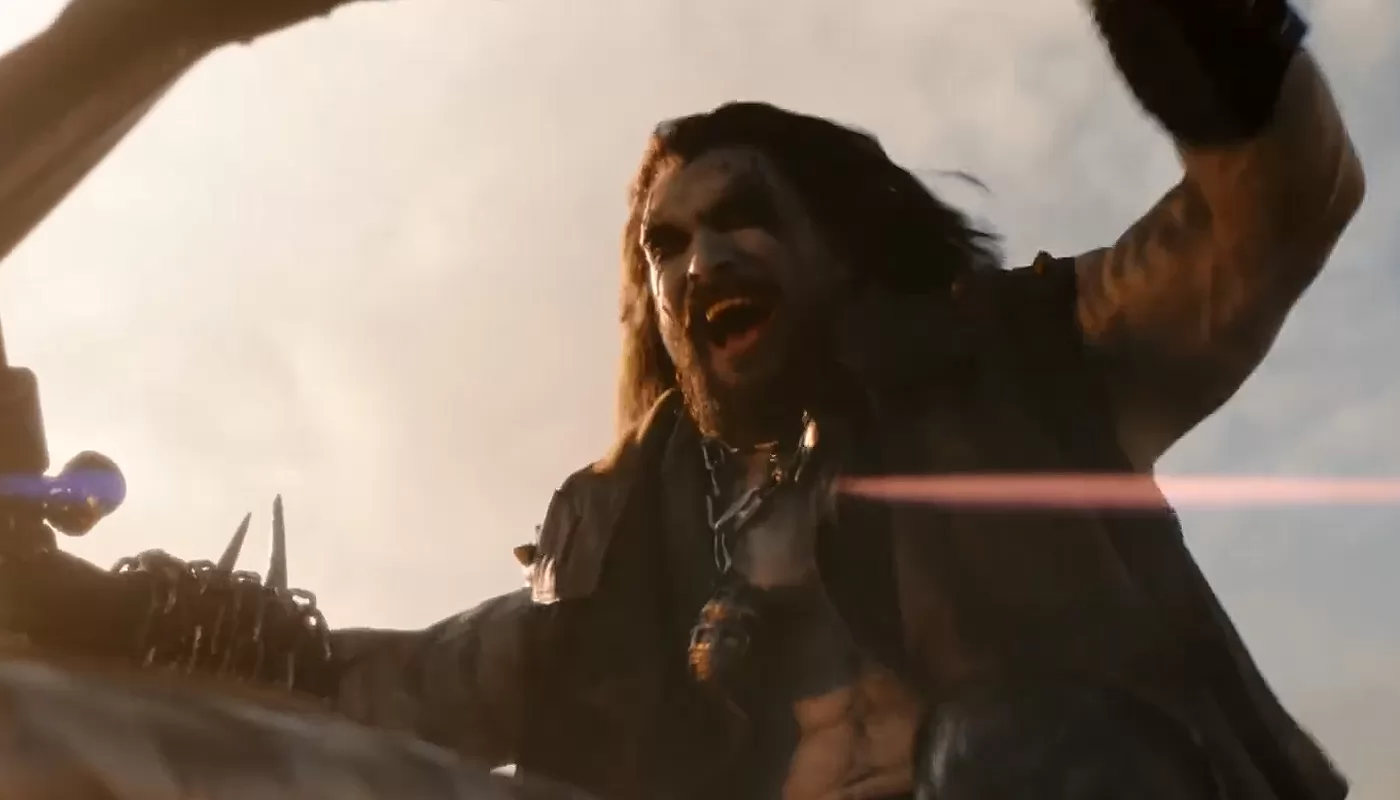 В трейлере Супергерл показали Лобо Джейсона Момоа в действии