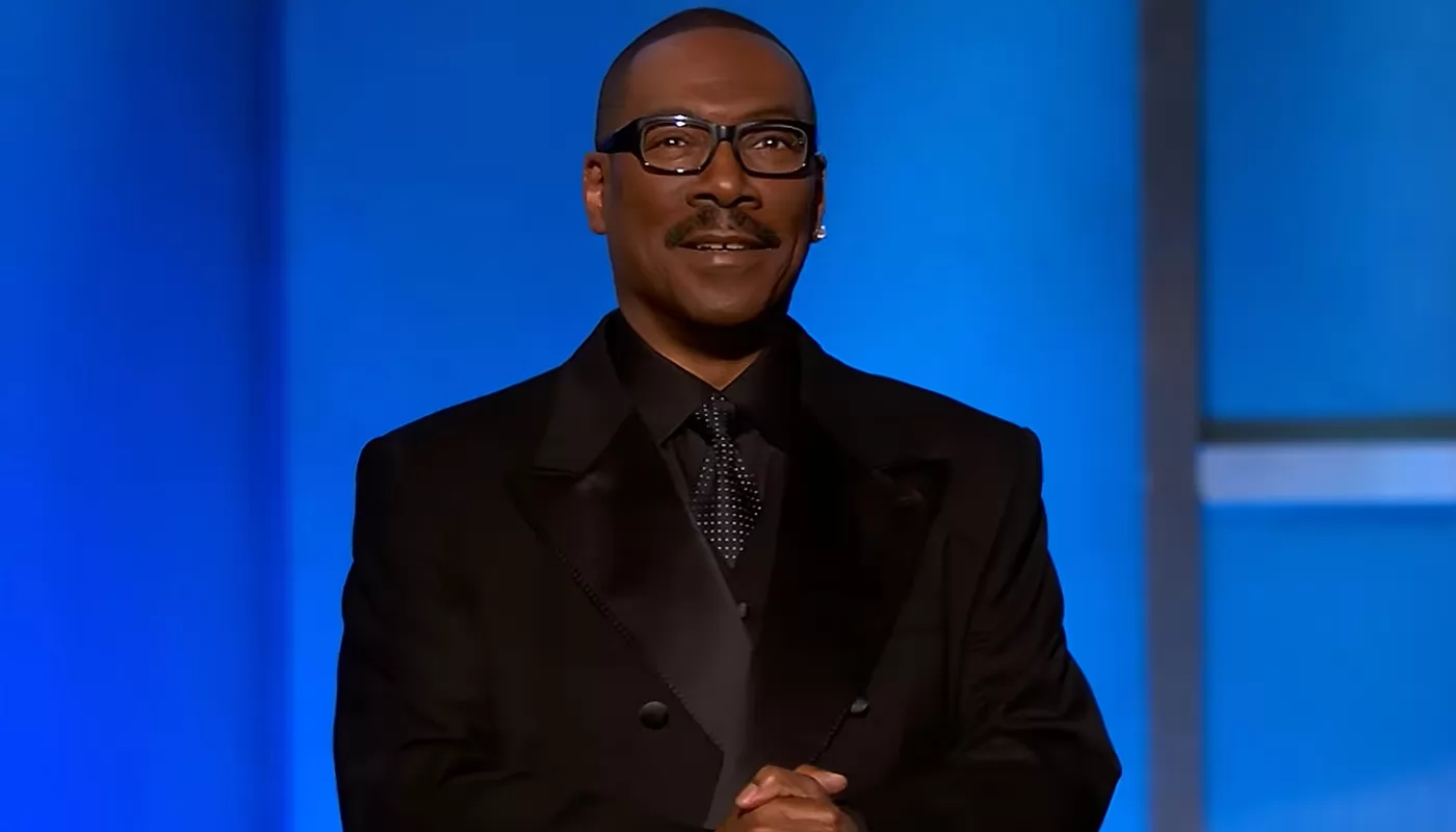 Майк Майерс в образе Шрека вручил премию Эдди Мерфи