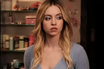 Сидни Суини вернется в сиквеле триллера "Горничная"