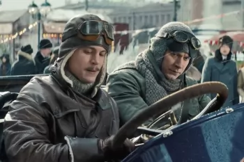 Юра Борисов и Иван Янковский участвуют в гонке в трейлере "Битва моторов"