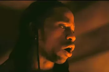 Рэпер Трэвис Скотт сыграл древнегреческого воина в тизере "Одиссеи"