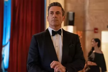 Сериал "Твои друзья и соседи" продлен на третий сезон