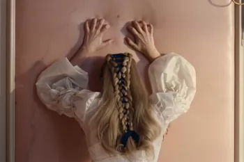 Критики разгромили "Грозовой перевал" с Марго Робби