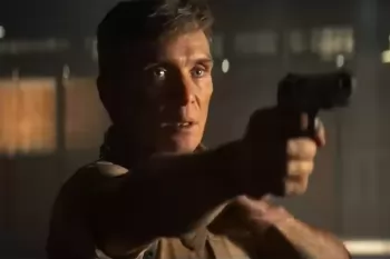 Томми Шелби наводит порядок в трейлере "Острые козырьки: Бессмертный человек"