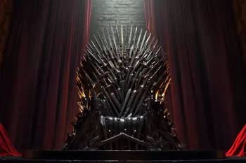 Анонсирован полнометражный фильм "Игра престолов" 