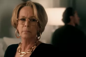 Джейми Ли Кертис выставили против Мстителей и Голлума