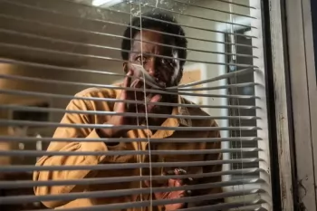 Мистический сериал "Извне" продлен на пятый сезон