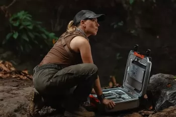 Скарлетт Йоханссон не подписала контракт об участии в "Бэтмене 2"