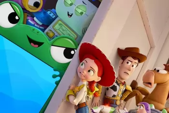 "История игрушек 5" не оставила шансов "Супергерл"