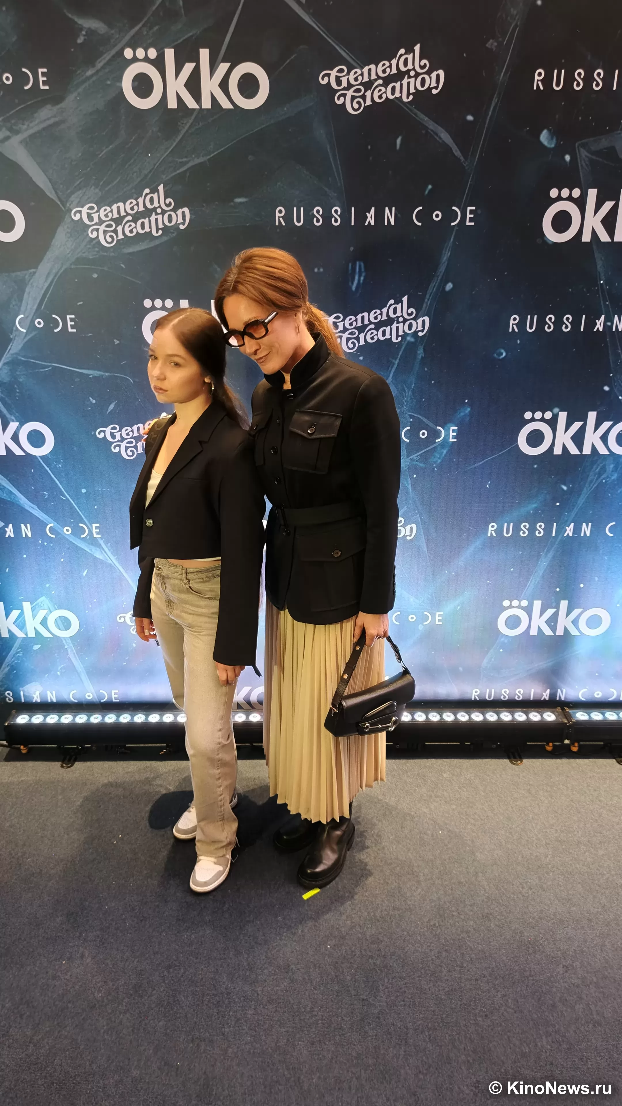 Фотография N 270890 из фотогалереи "Премьера сериала "На льду" в Москве"