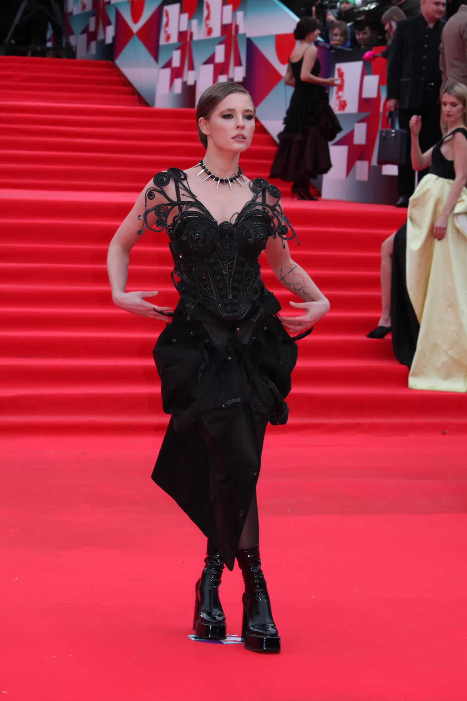 Фотография N 272766 из фотогалереи "Церемония закрытия 48-го Московского кинофестиваля"