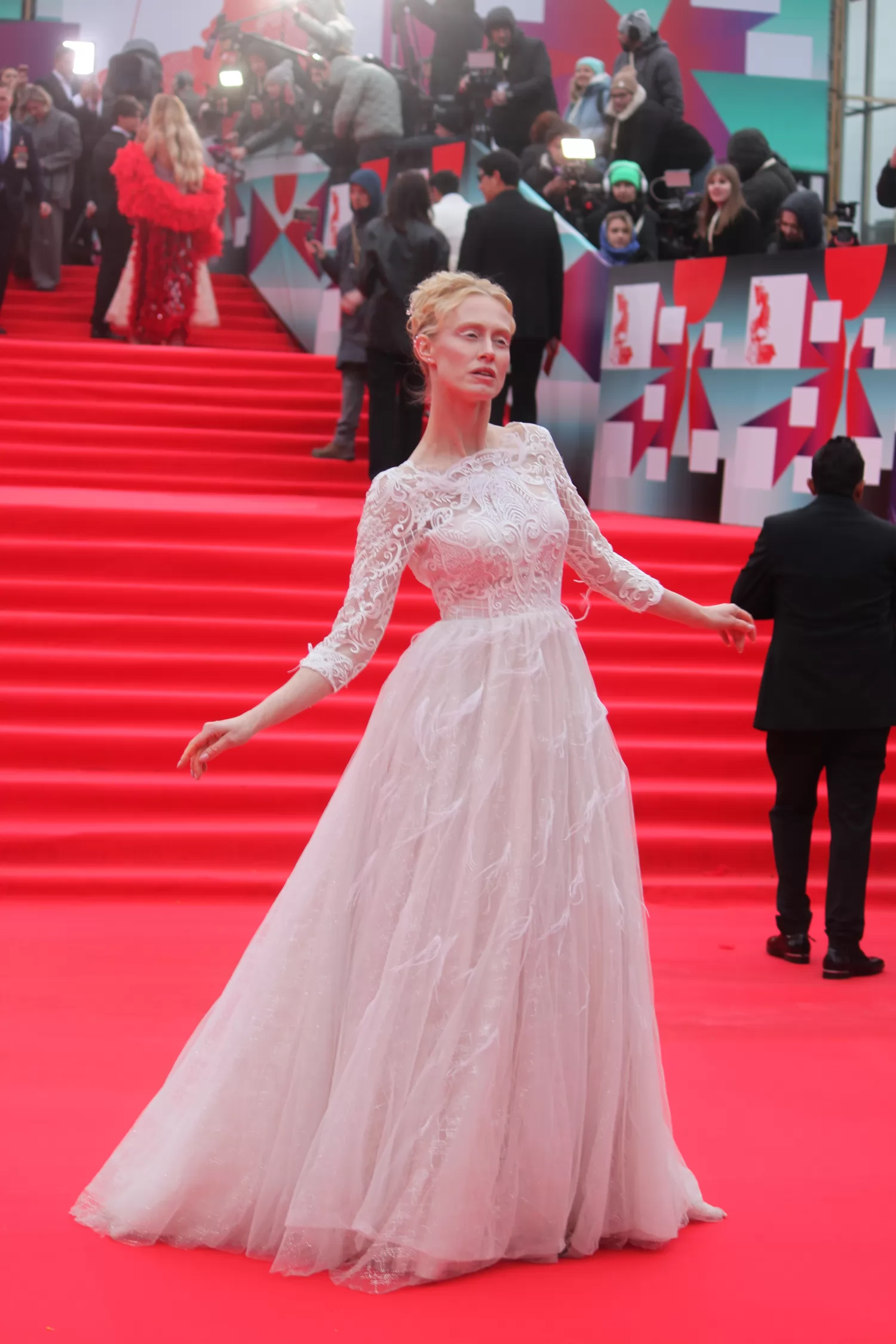 Фотография N 272798 из фотогалереи "Церемония закрытия 48-го Московского кинофестиваля"