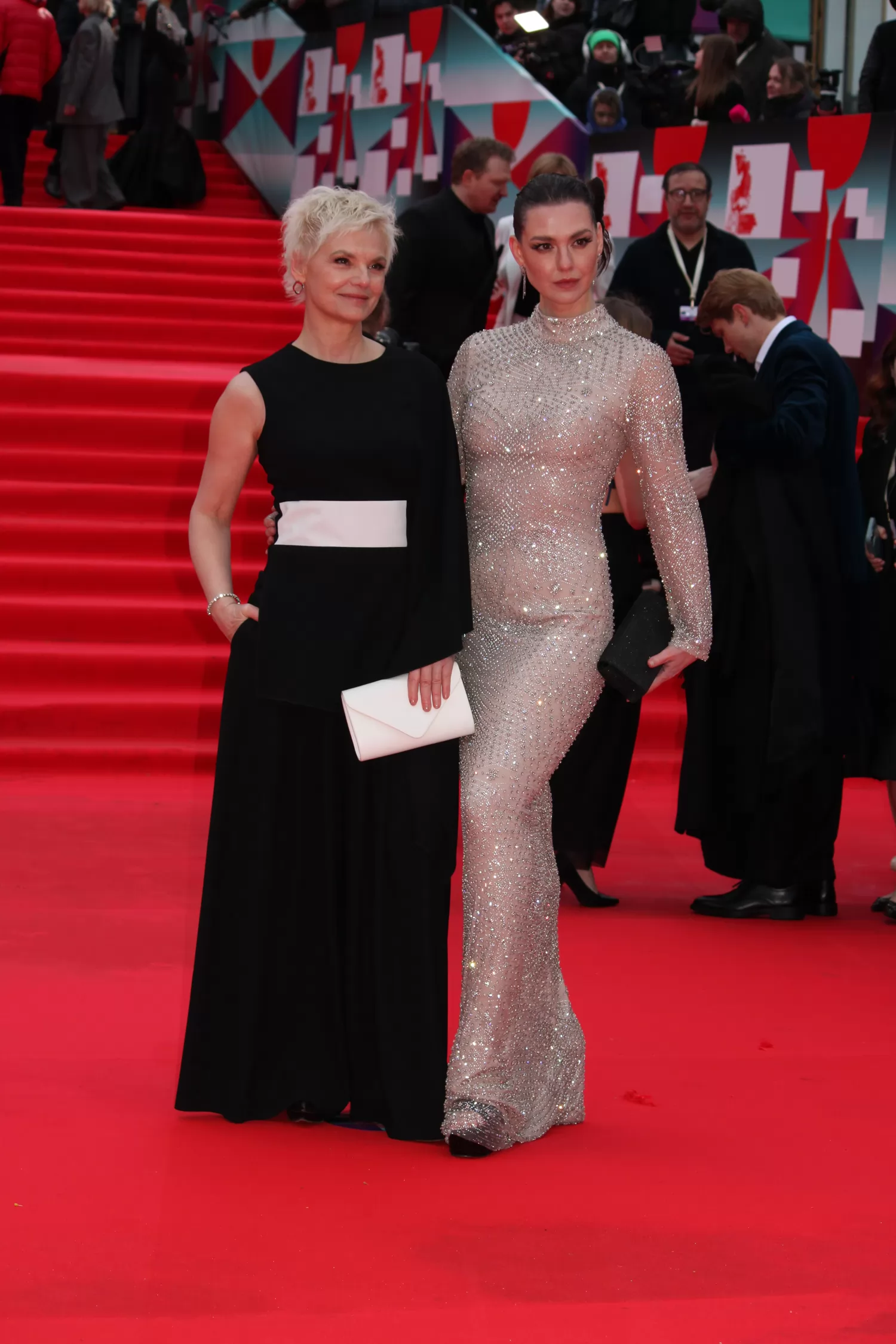 Фотография N 272807 из фотогалереи "Церемония закрытия 48-го Московского кинофестиваля"