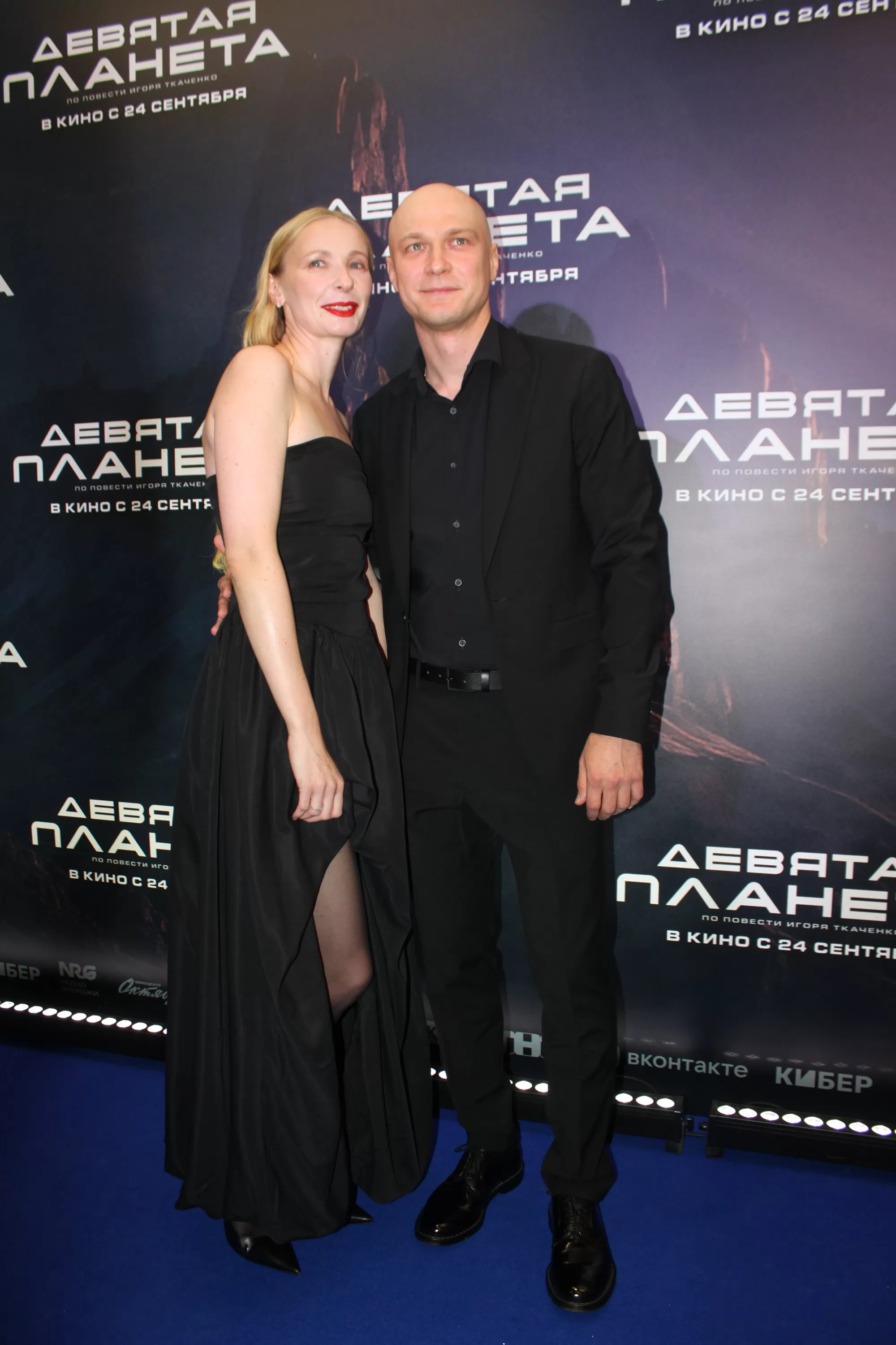 Фотография N 277738 из фотогалереи "Юра Борисов, Алексей Серебряков на премьере фильма "Девятая планета""