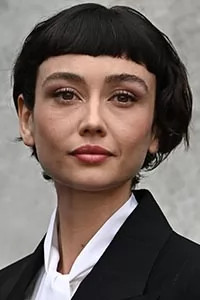 Сидни Чендлер (Sydney Chandler)