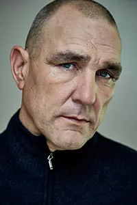 Винни Джонс (Vinnie Jones) Винни Джонс (Vinnie Jones)