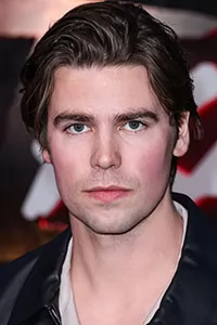 Патрик Льюис (Patrick Luwis)