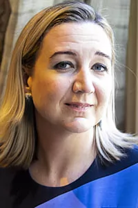 Джози Рурк (Josie Rourke) Джози Рурк (Josie Rourke)