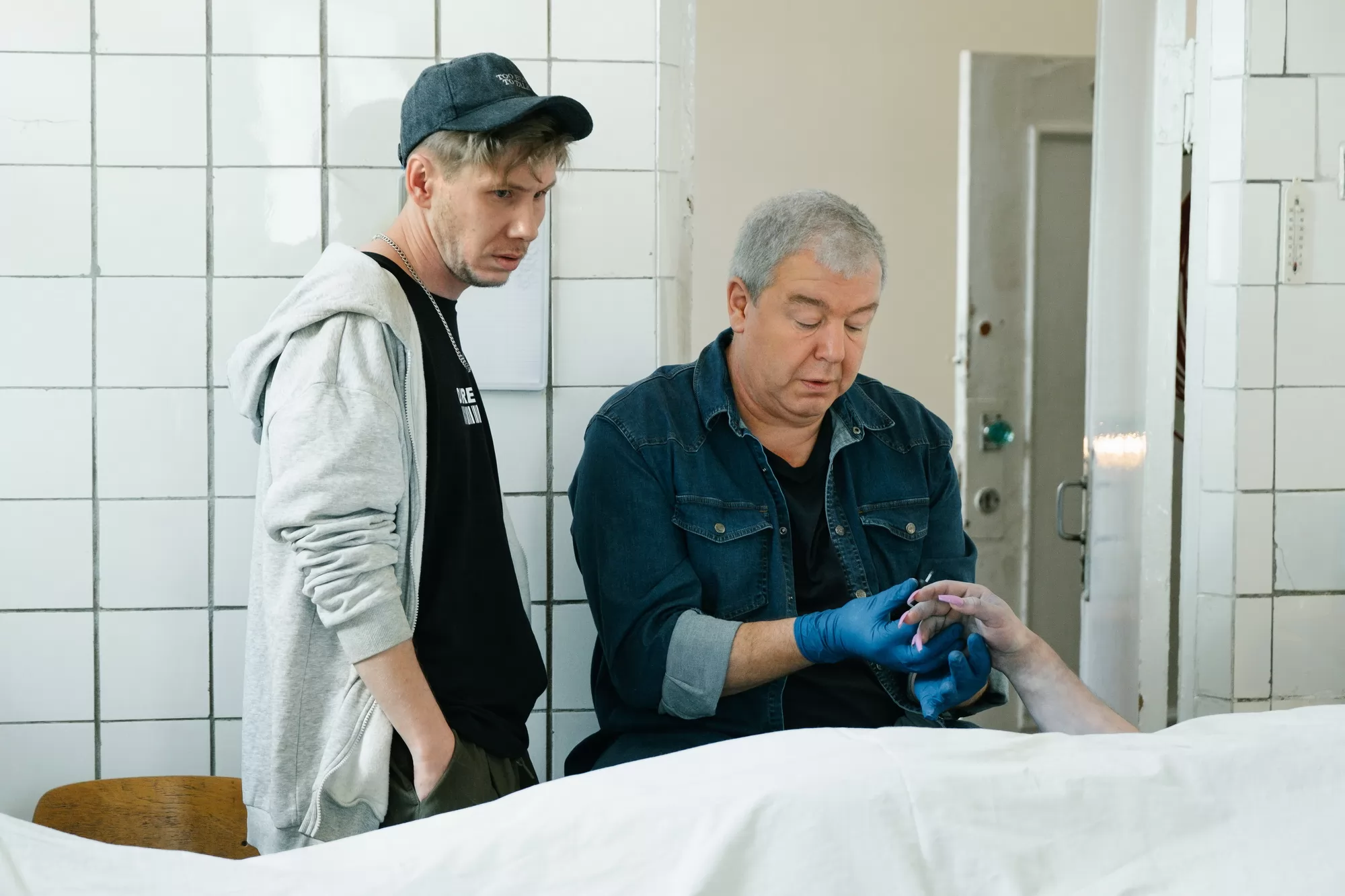 Сериал Мистер Ноготь (2026). Кадр N269121