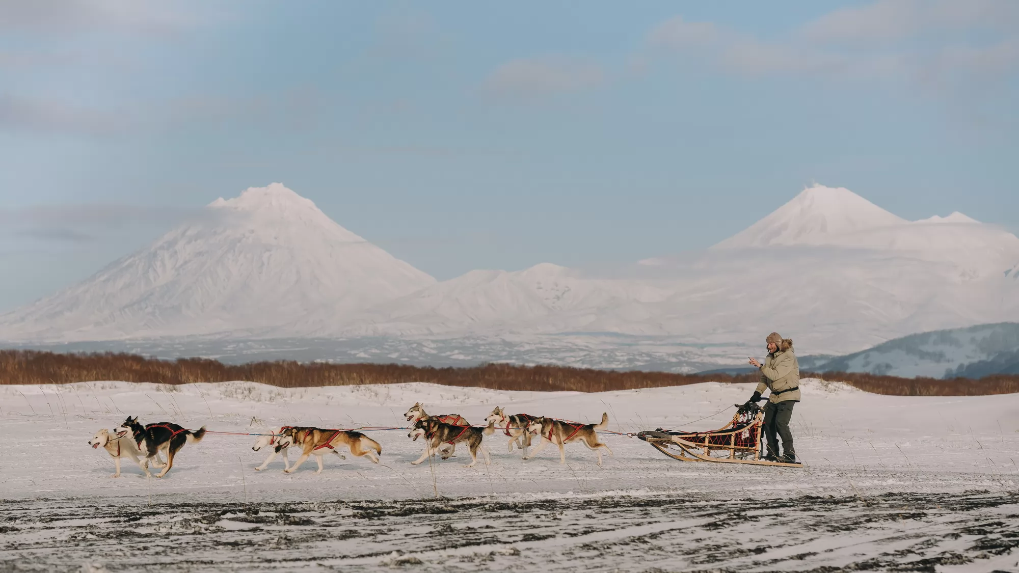 Фильм Снежная восьмерка (2026). Кадр N269303