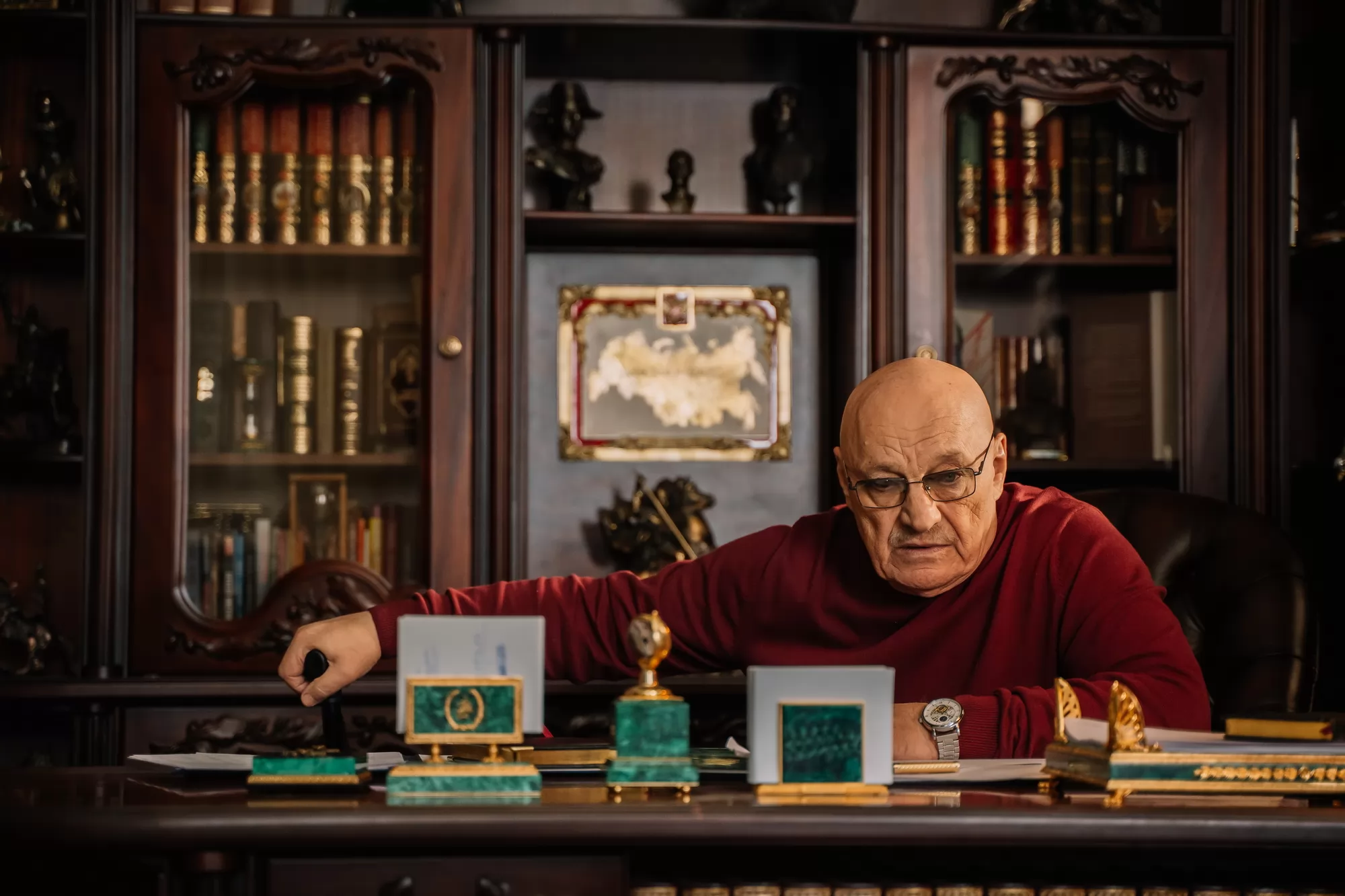 Сериал Омут (2025). Кадр N269328