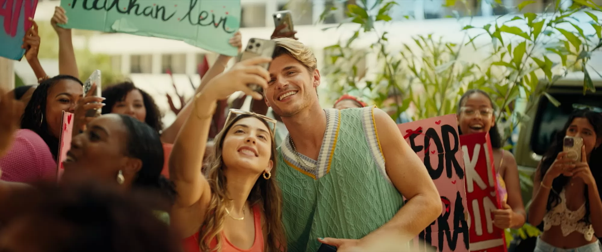 Фильм Любовный переполох (2025). Кадр N269351