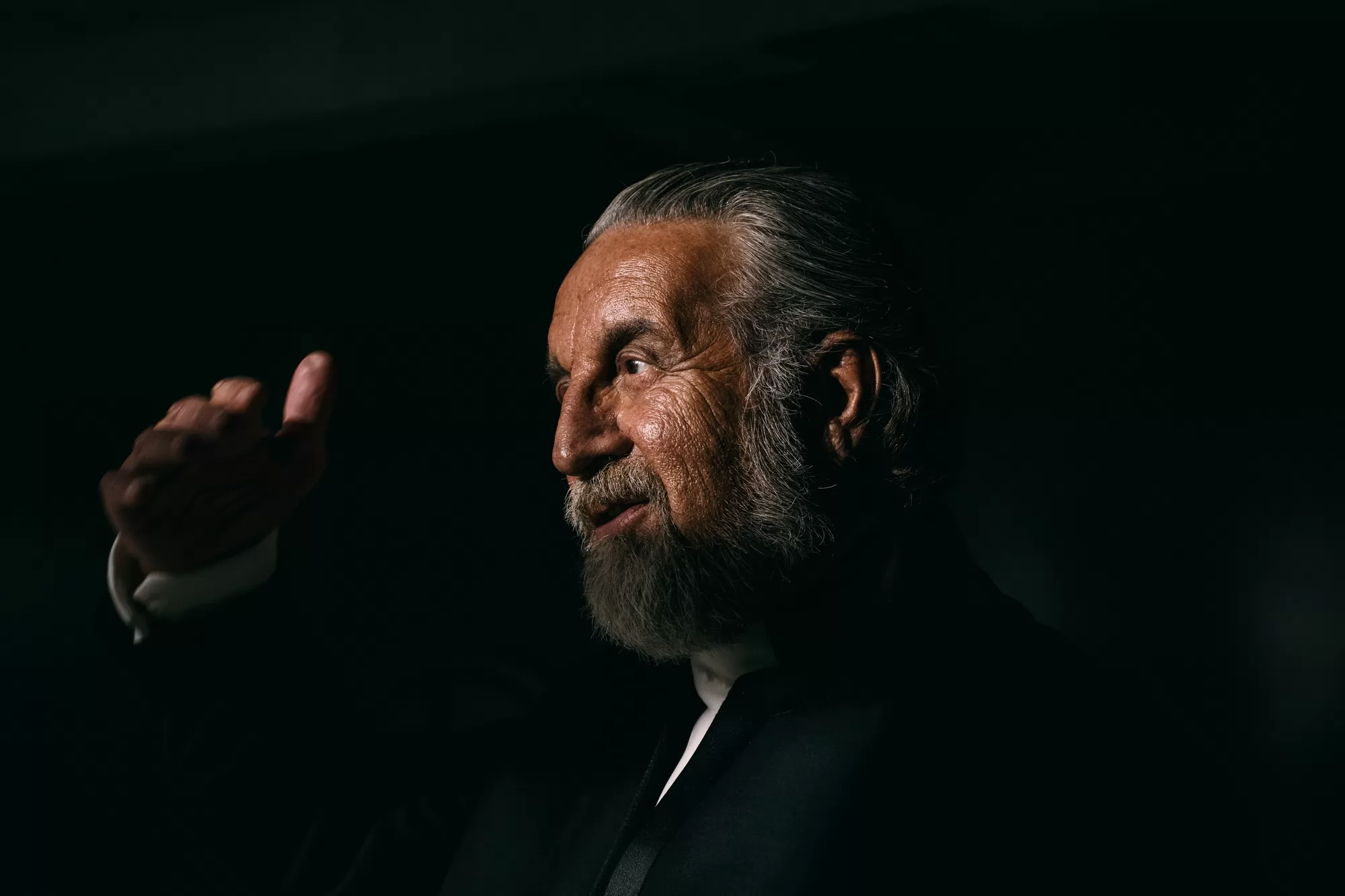 Сериал Полдень (2026). Кадр N269381