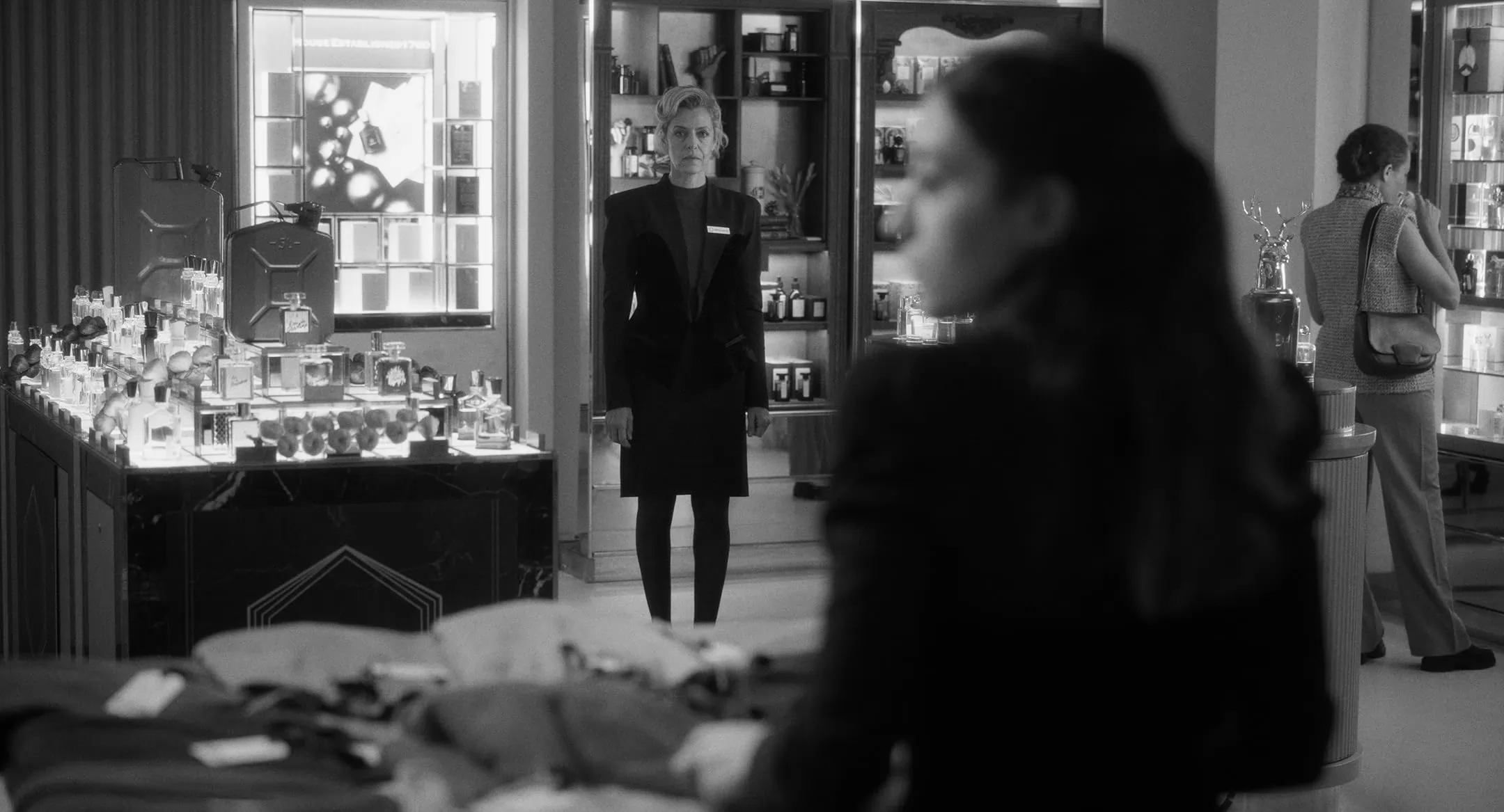 Фильм Два человека обмениваются слюной (2024). Кадр N269638