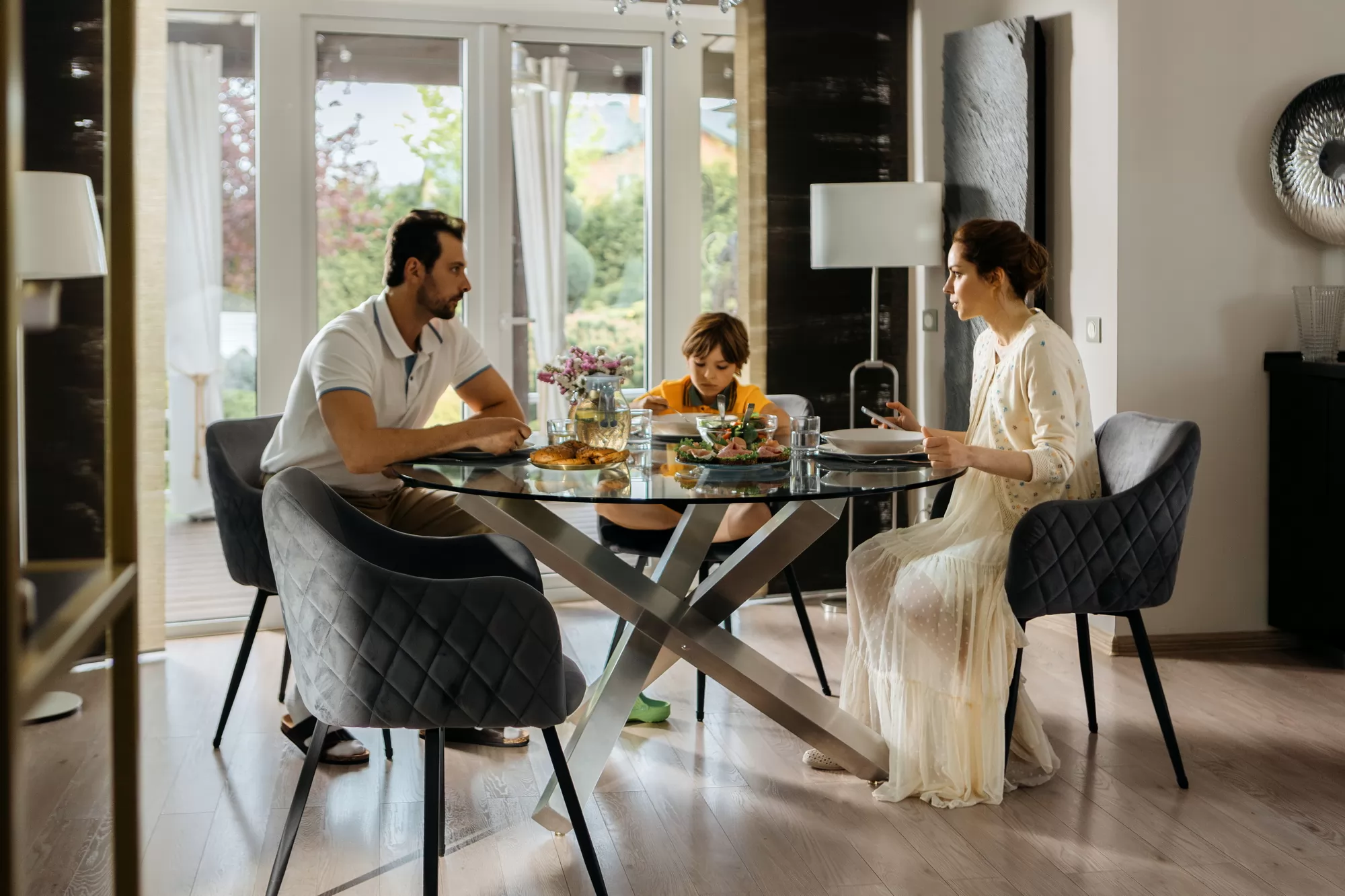 Сериал Полюби меня снова (2025). Кадр N269928