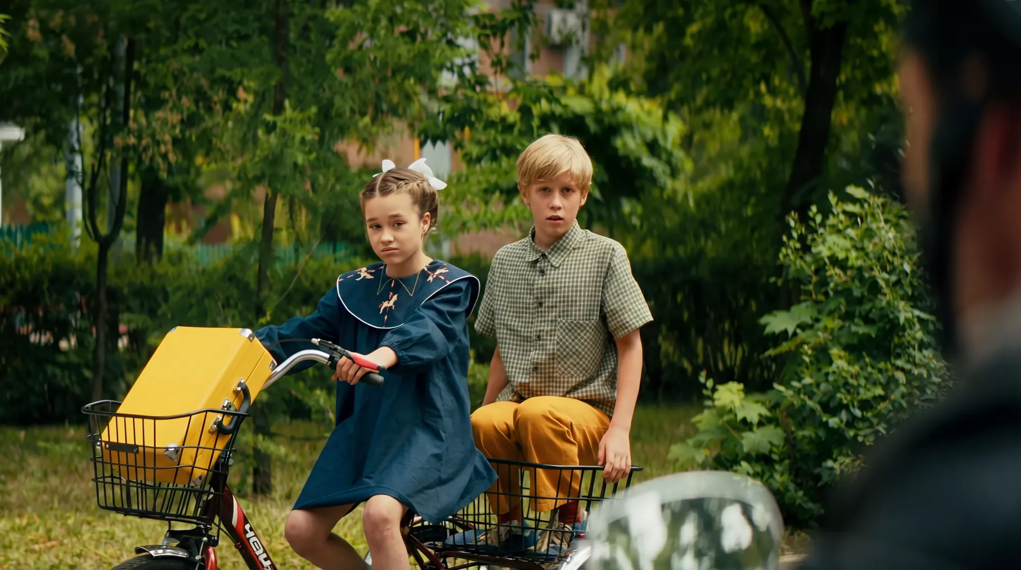 Фильм Приключения желтого чемоданчика (2026). Кадр N269958