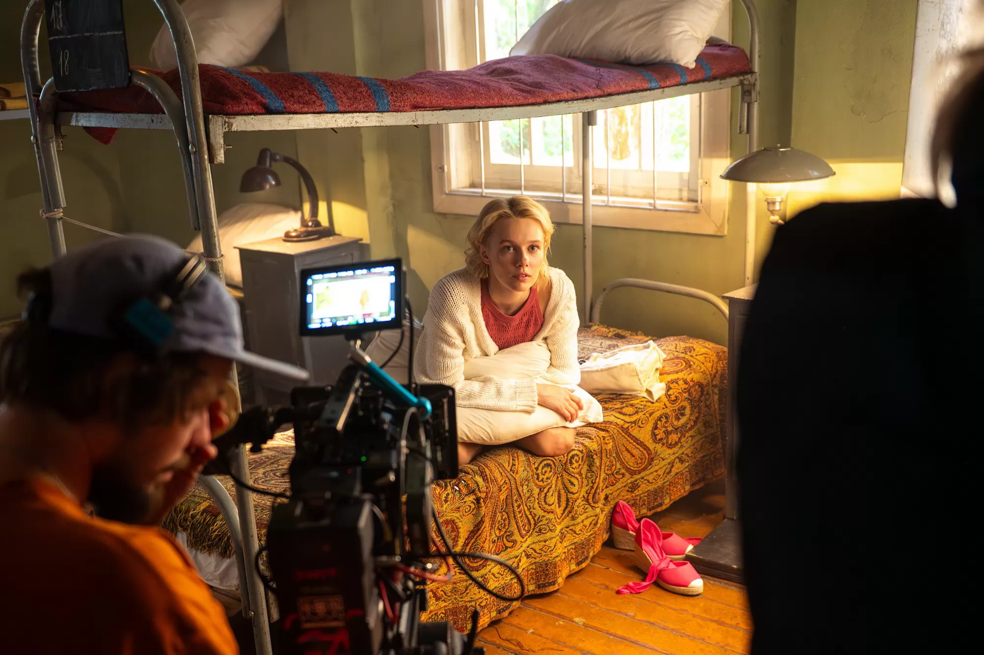 Сериал Мотай! (2026). Кадр N270338