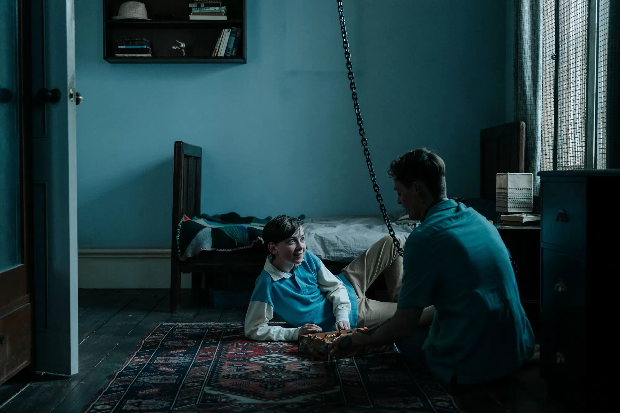 Фильм На цепи (2025). Кадр N270341