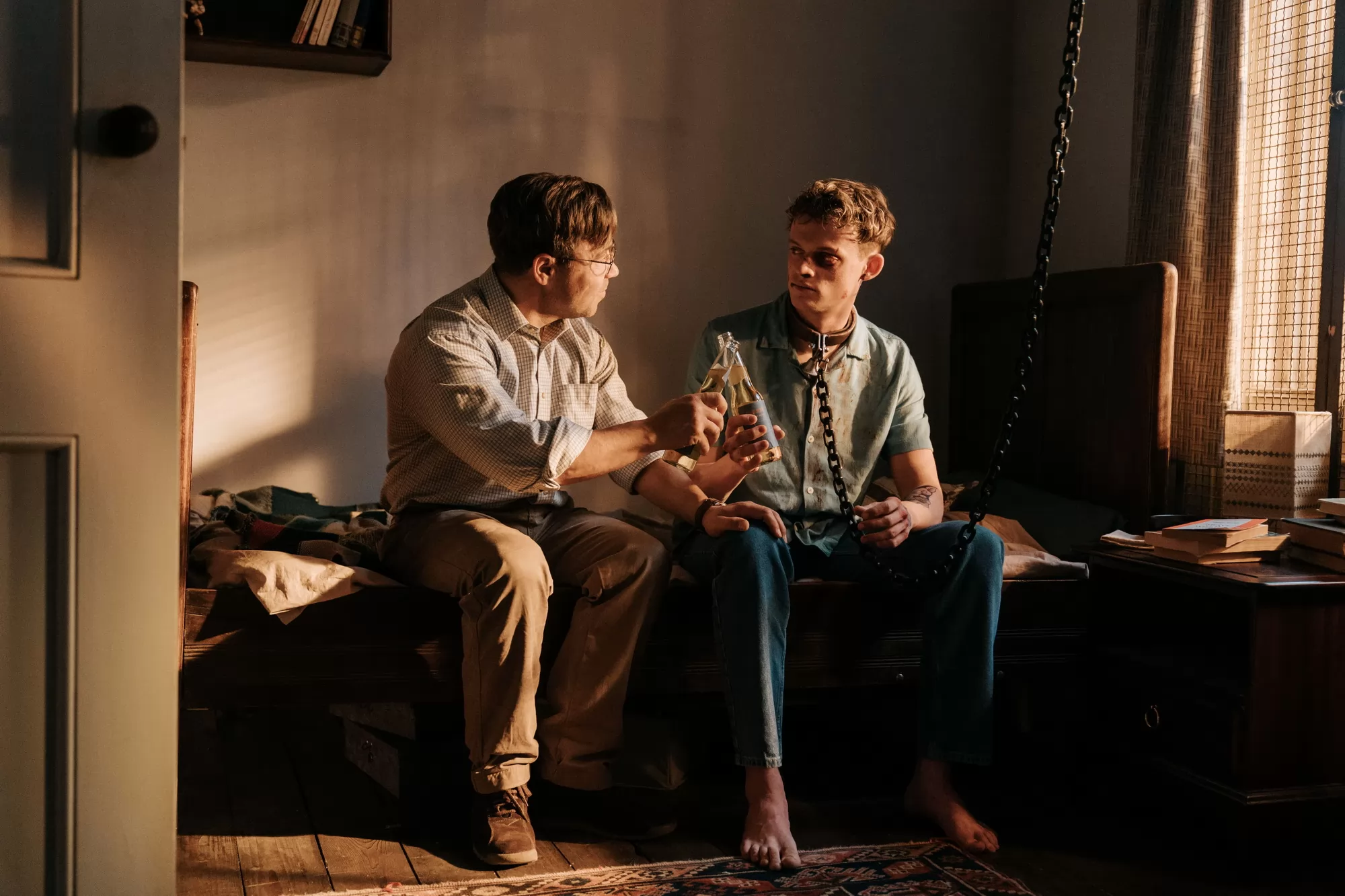 Фильм На цепи (2025). Кадр N270342