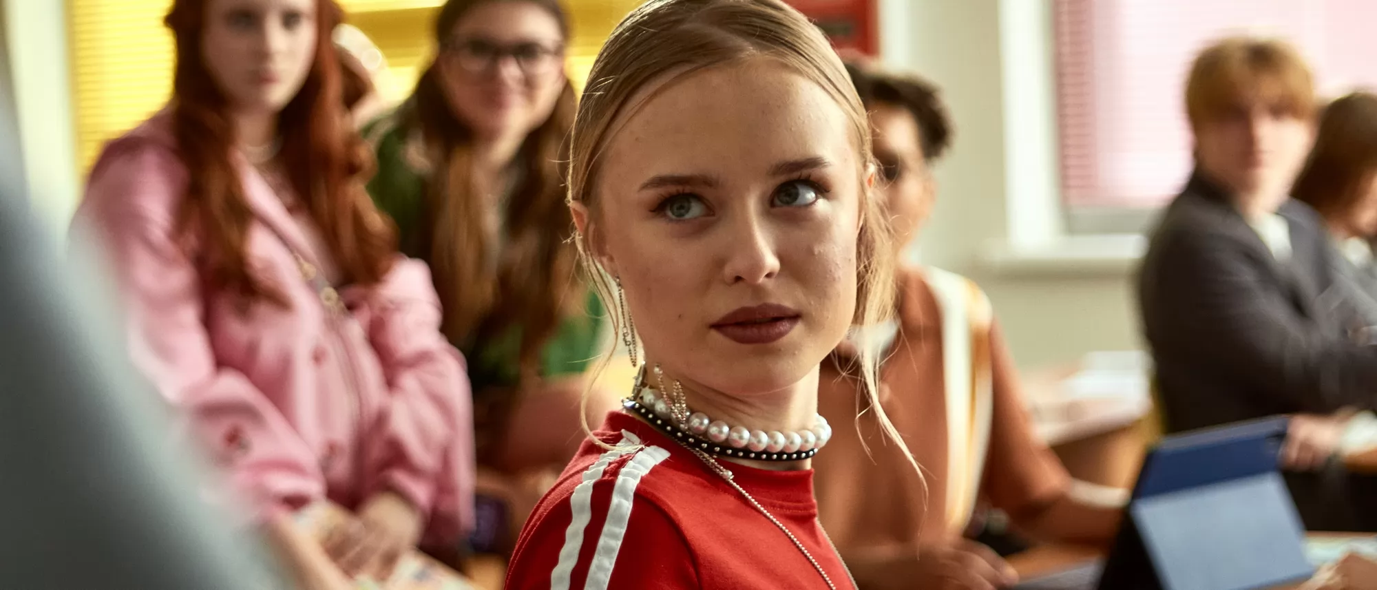 Сериал Двойная жизнь Ми (2026). Кадр N270701