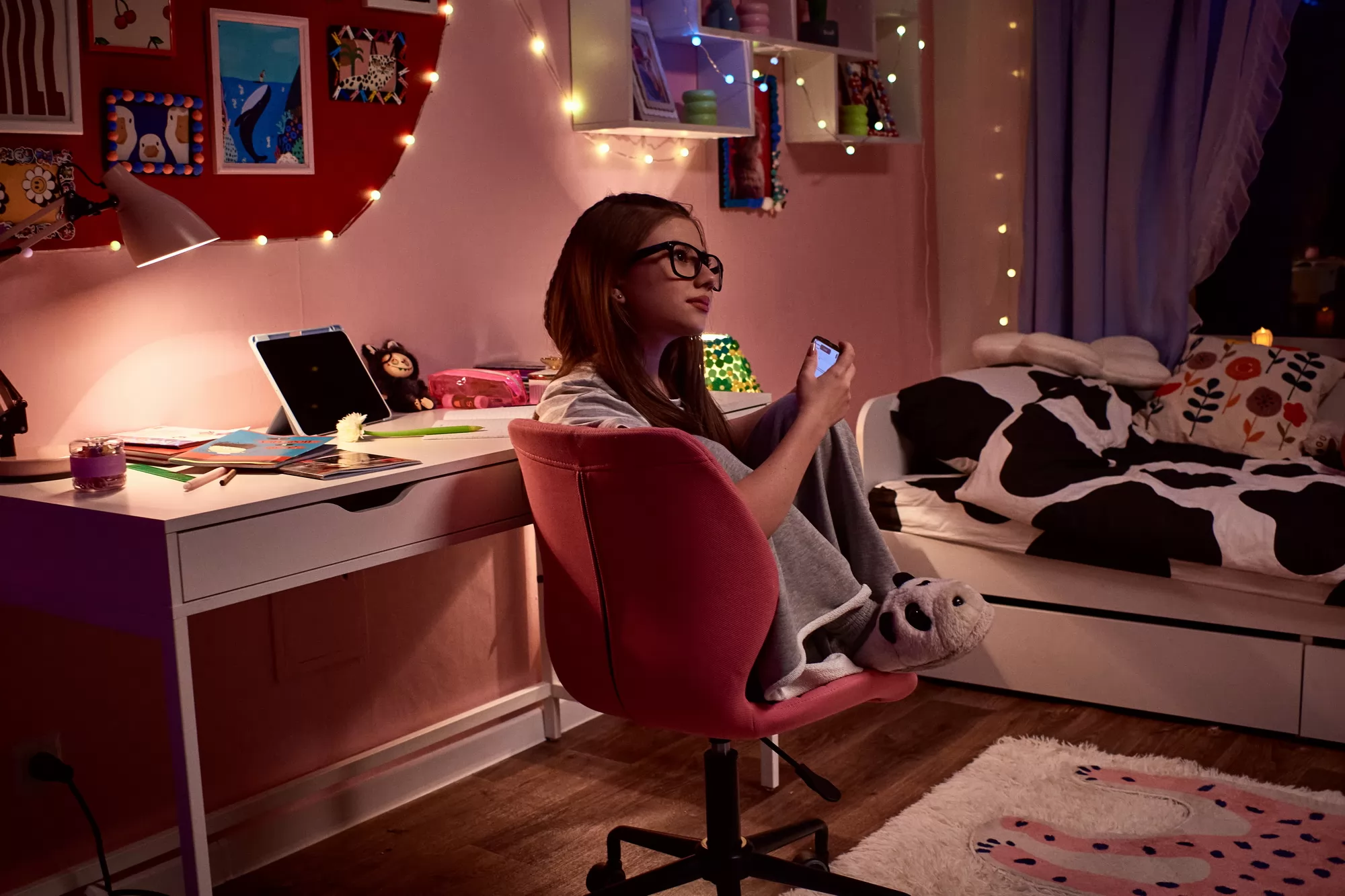 Сериал Двойная жизнь Ми (2026). Кадр N270685