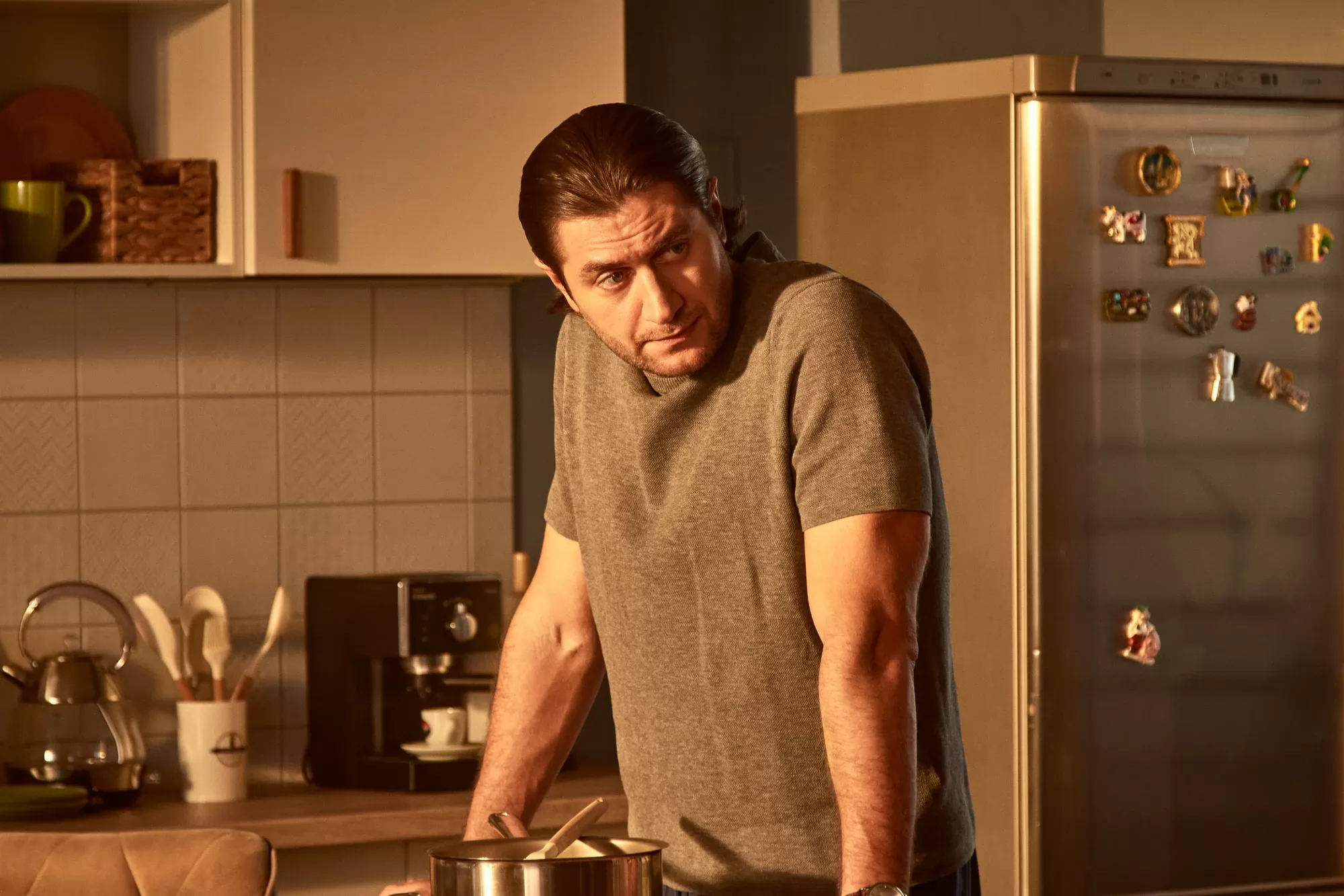 Сериал Двойная жизнь Ми (2026). Кадр N270689