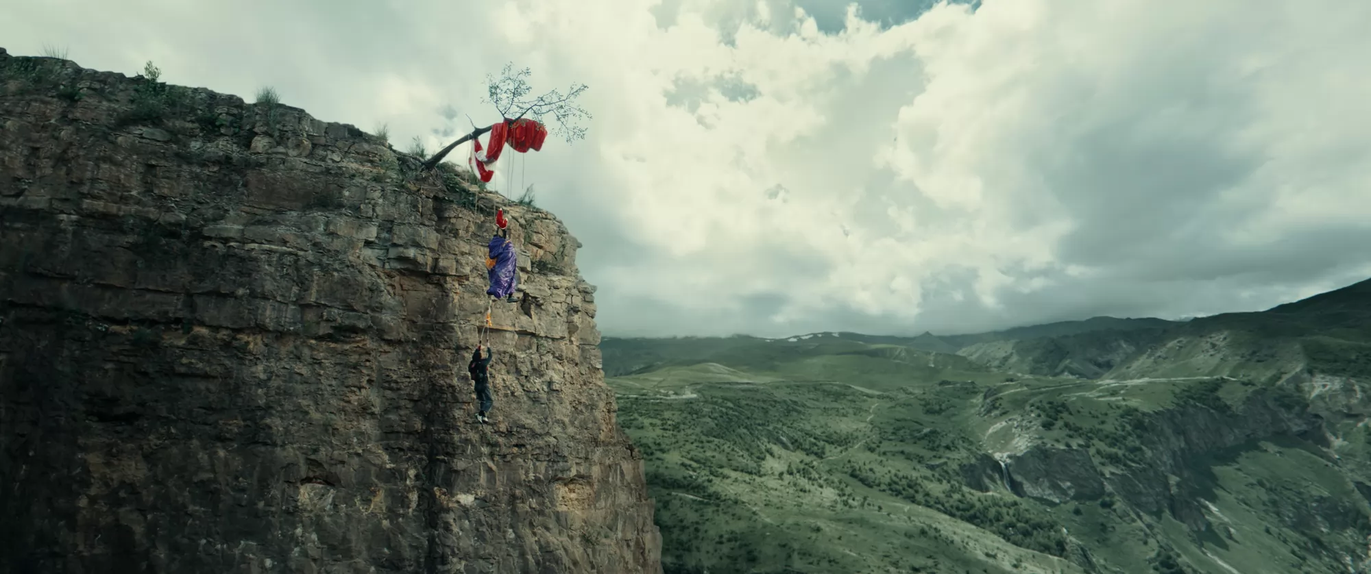 Фильм Пропасть (2026). Кадр N270861