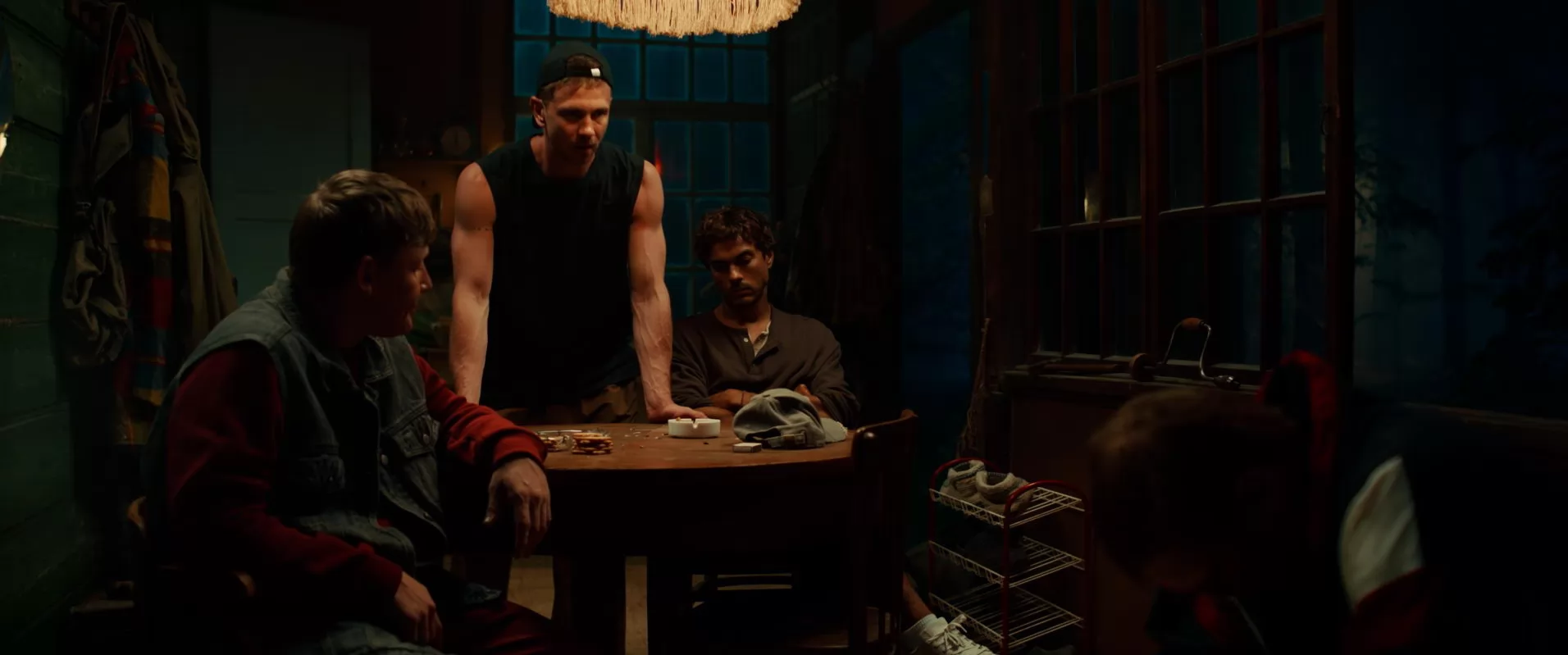 Фильм Девятая планета (2026). Кадр N270957