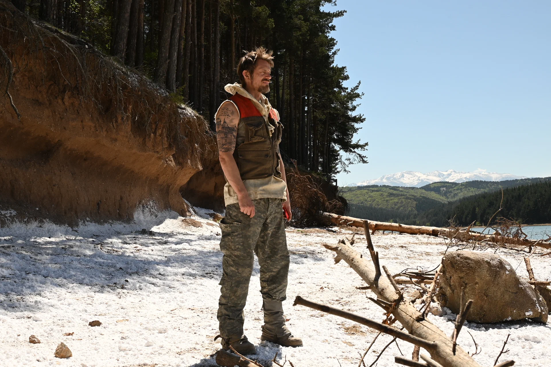 Фильм Ледяной предел (2025). Кадр N270974