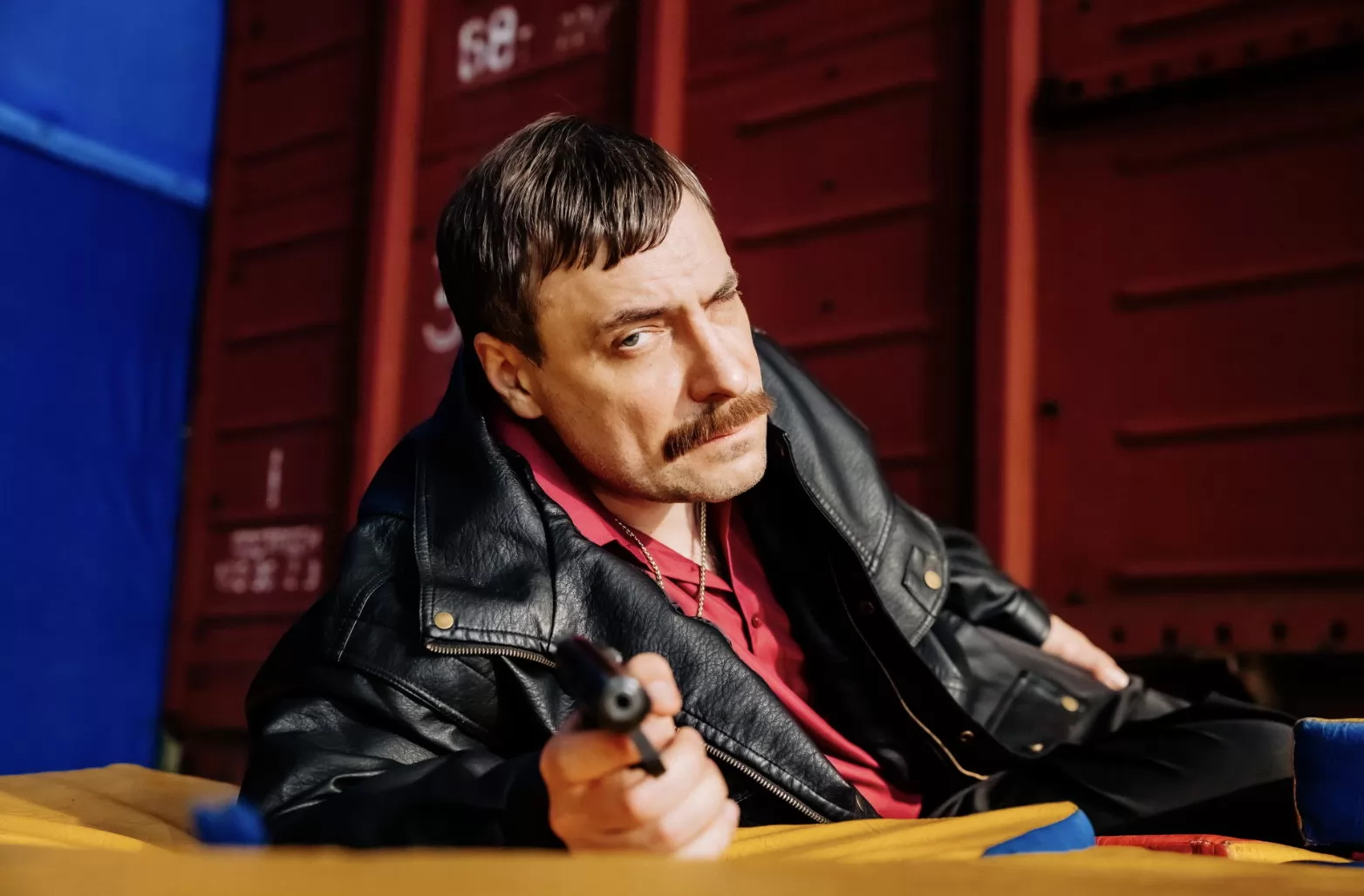 Фильм Человек, который смеется (2026). Кадр N271383